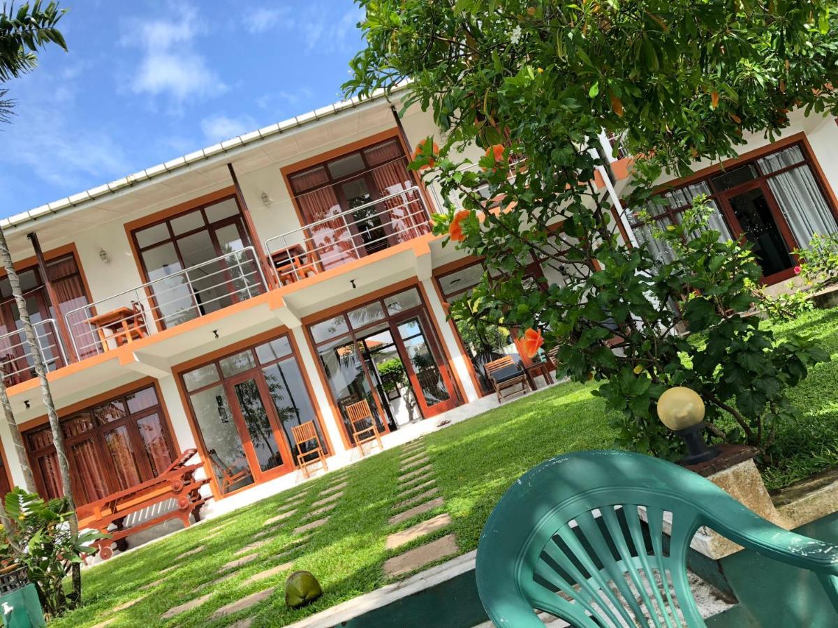 Riverside Inn Fuji Бентота Экстерьер фото