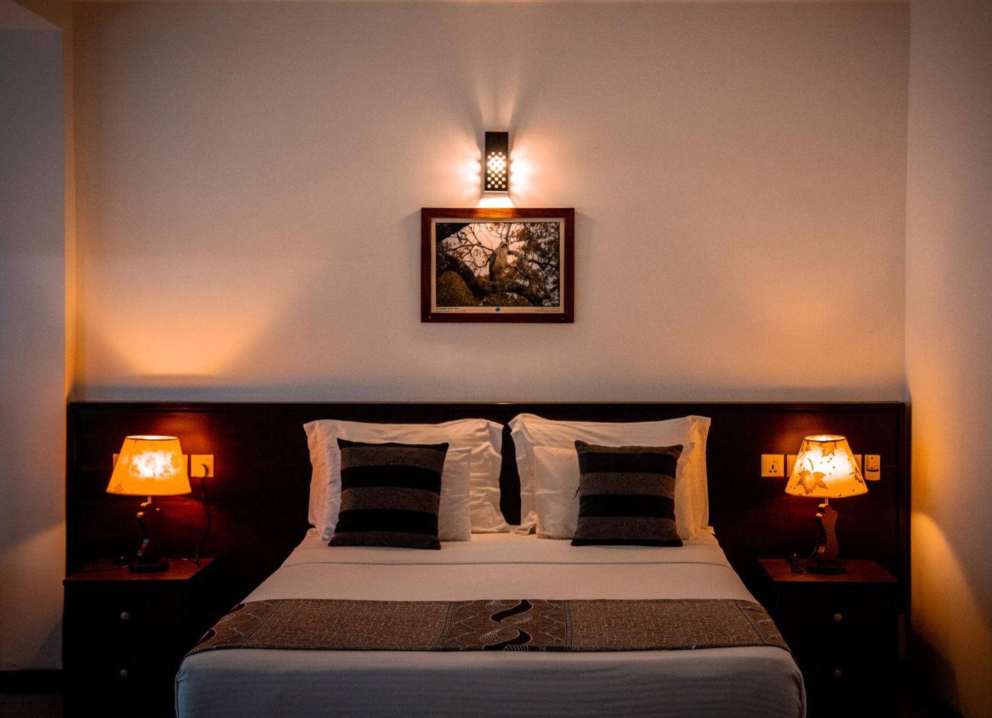 Riverside Inn Fuji Бентота Экстерьер фото